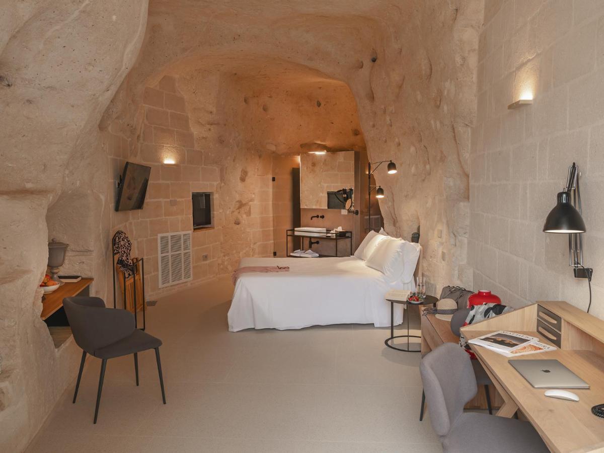 Deluxe Junior Suite Cave