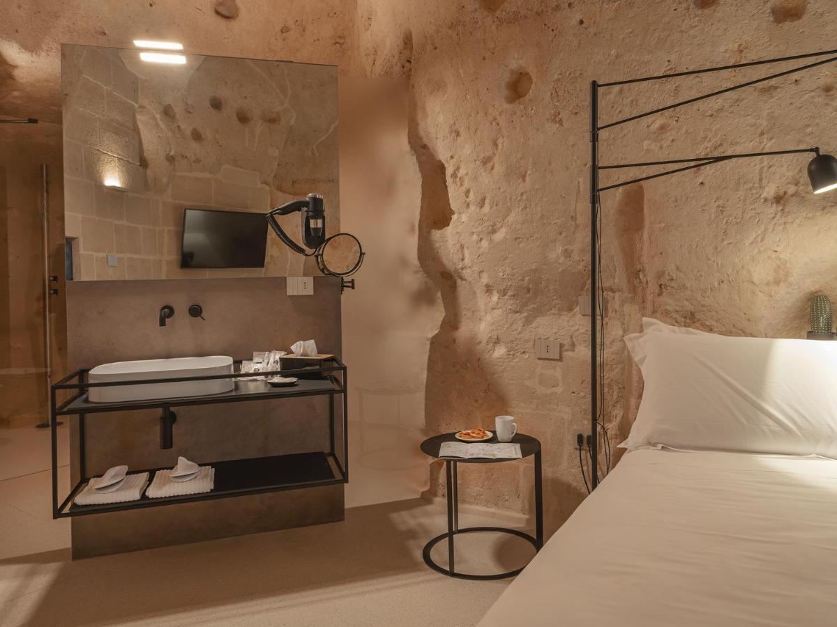Deluxe Junior Suite Cave
