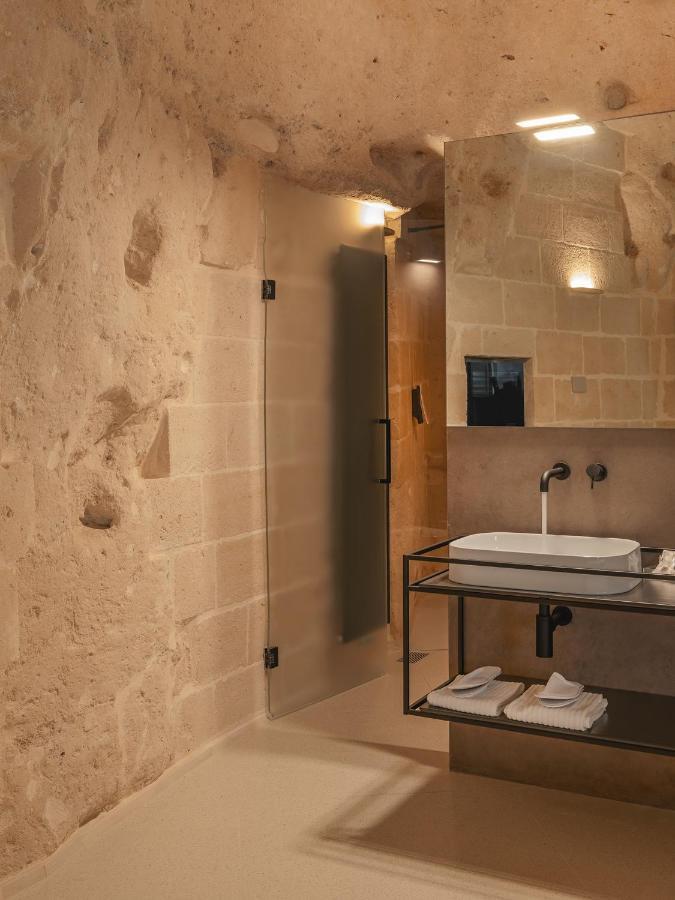 Deluxe Junior Suite Cave