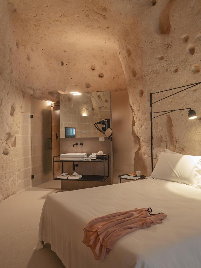 Deluxe Junior Suite Cave