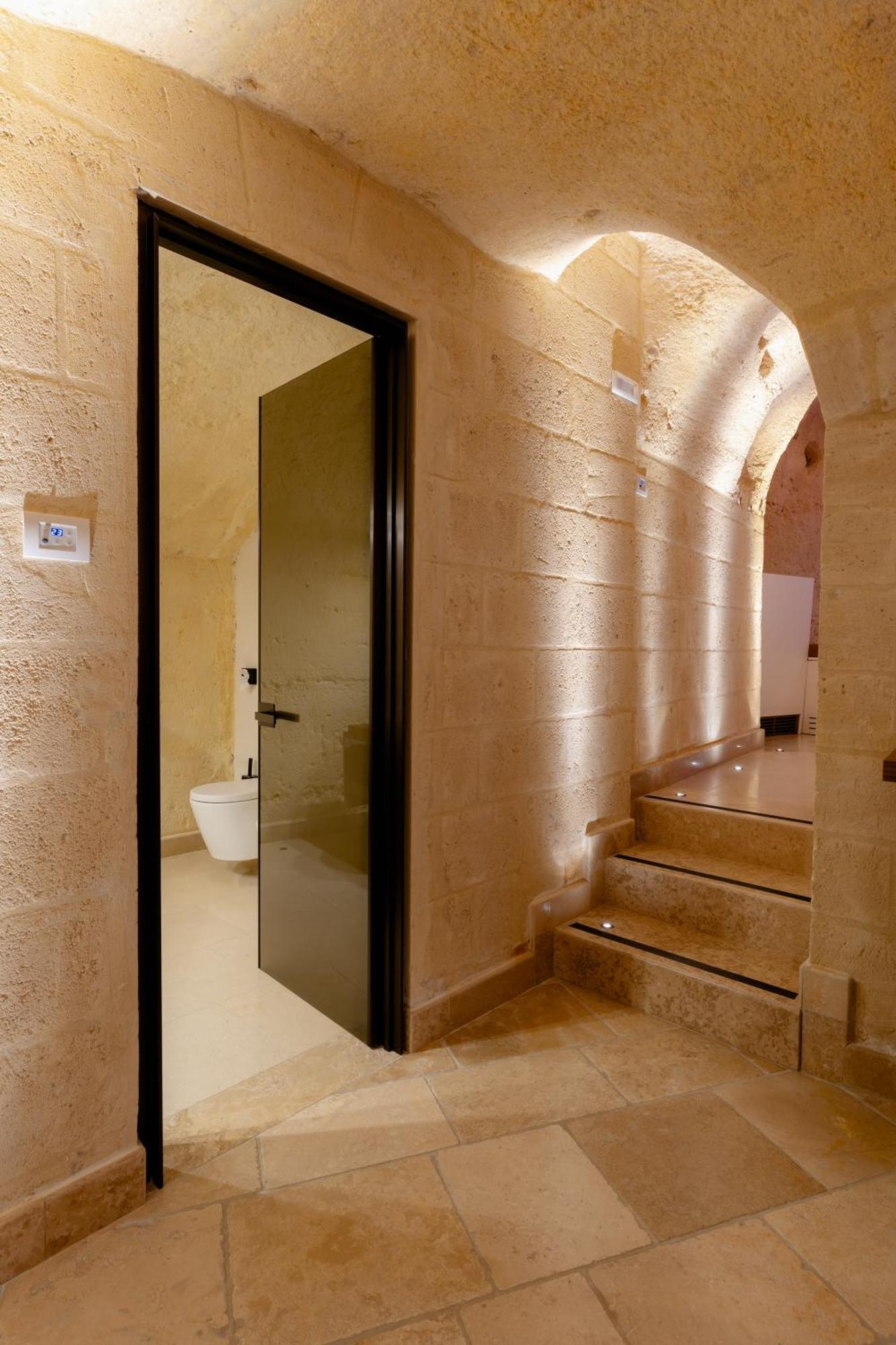 King Suite Spa Bath